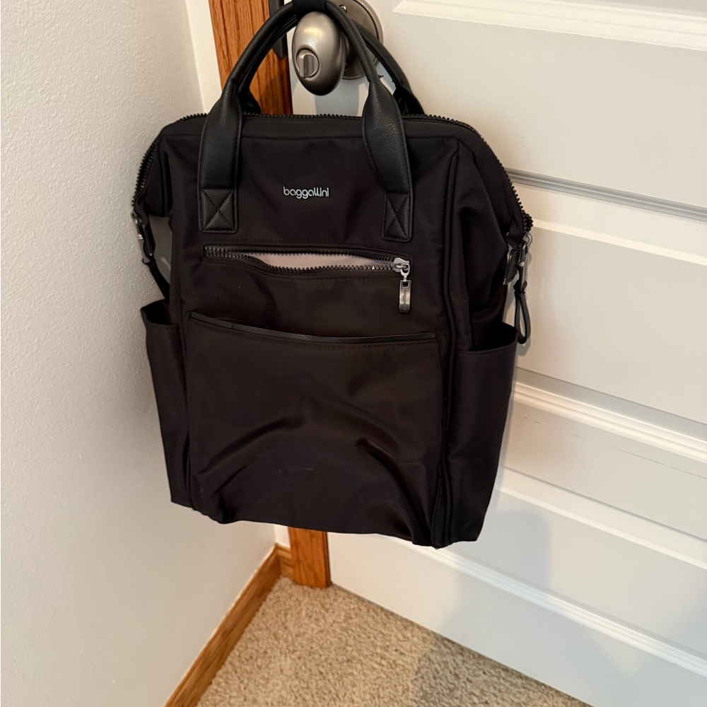 Baggallini Black Backpack for Men